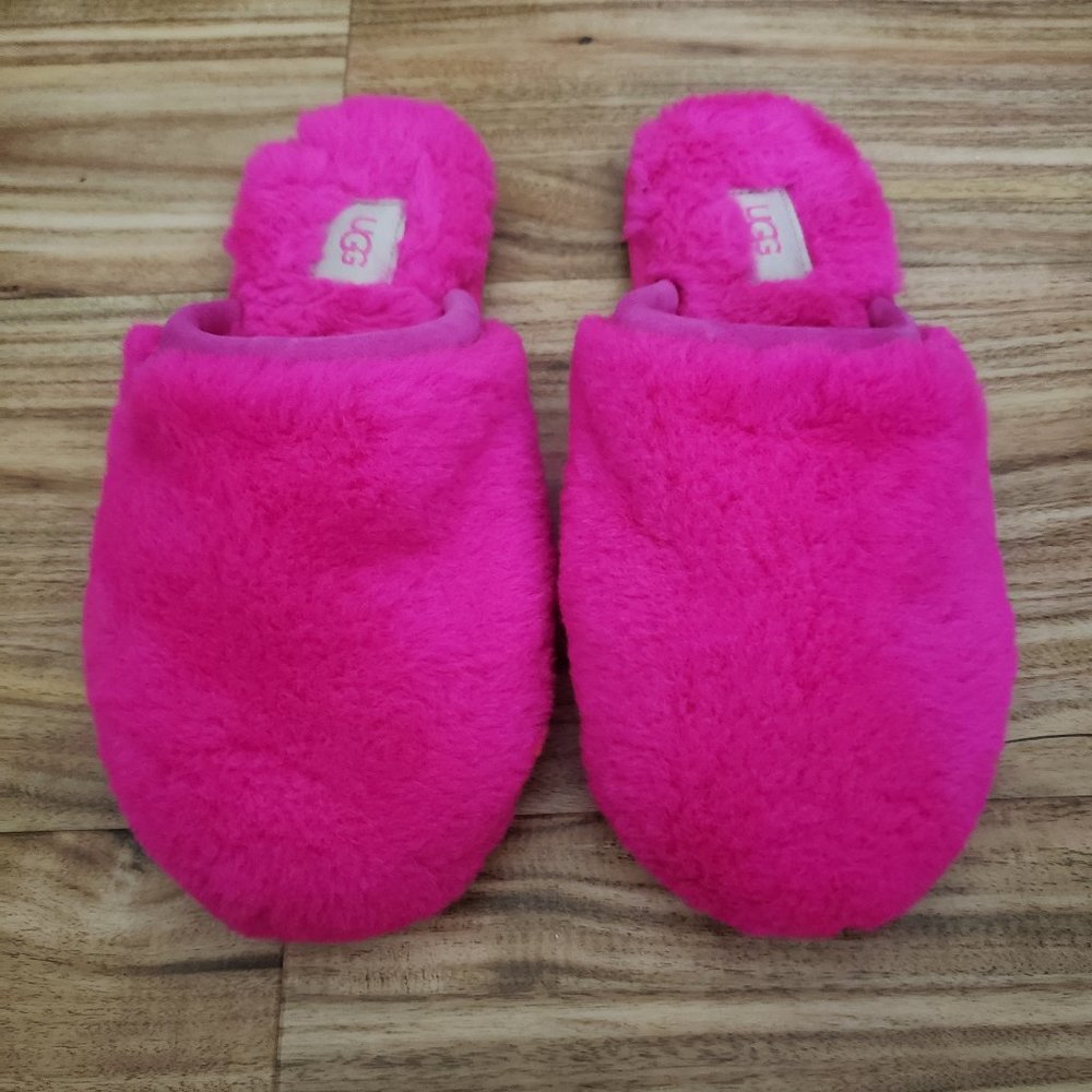 UGG Fluffette Slippers